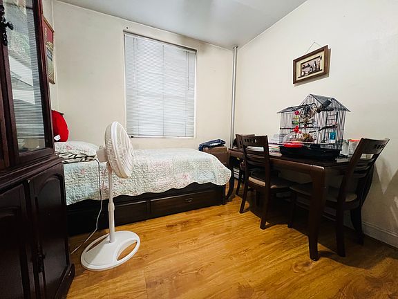 4th image of 21-27 33rd St APT 1H