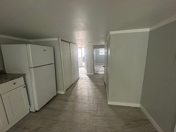 5th image of 1223 E Cheltenham Ave #Basement
