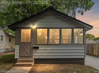 1443 E George Ave, Hazel Park, MI