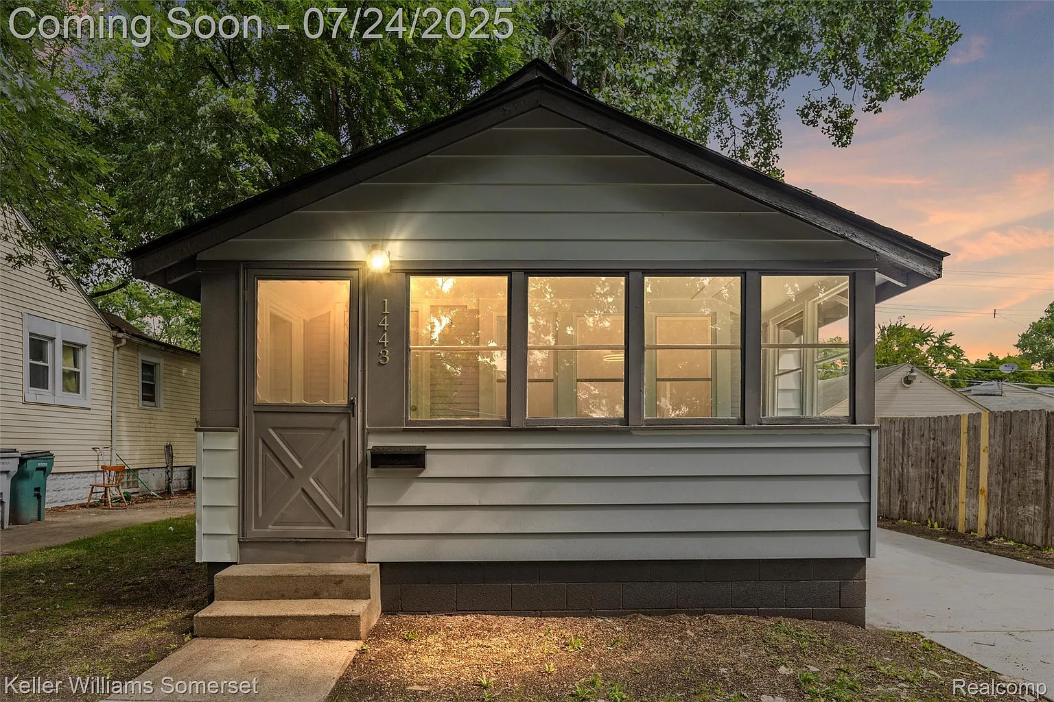 1443 E George Ave photo 1