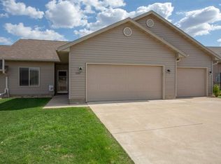 1330 Pintail Dr, Waterloo, IA 50702
