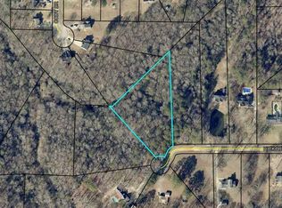 443 Hickory Ln, Griffin, GA 30223