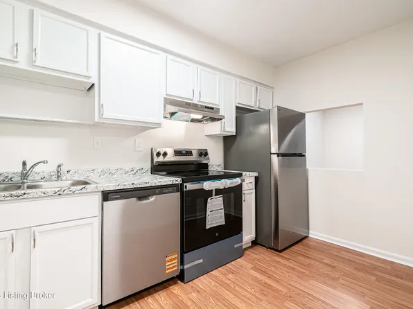 7010 Wildwood Cir APT 65, Louisville, KY 40291