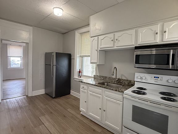 2nd image of 200 3rd St APT A