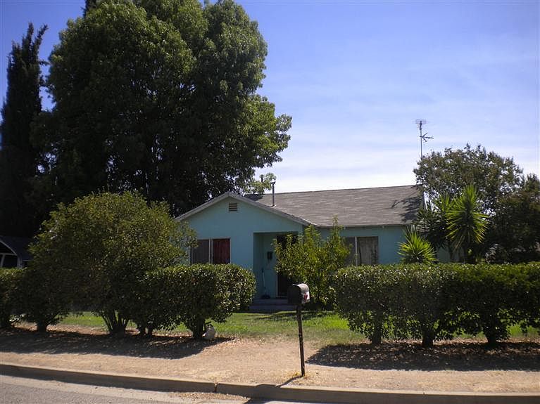 1st image of 250 8th St