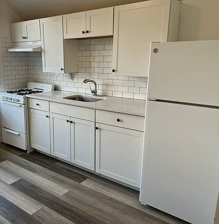 1st image of 16514 Clinton Ter Floor 2