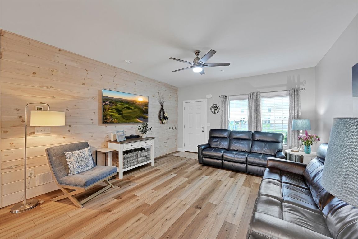 07-Living Room