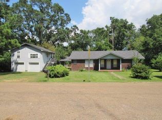 1020 Maxine Ave, McComb, MS 39648