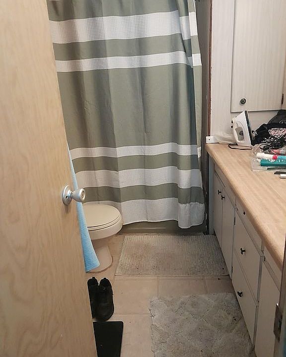 1st image of 1250 Lakeview Dr #51