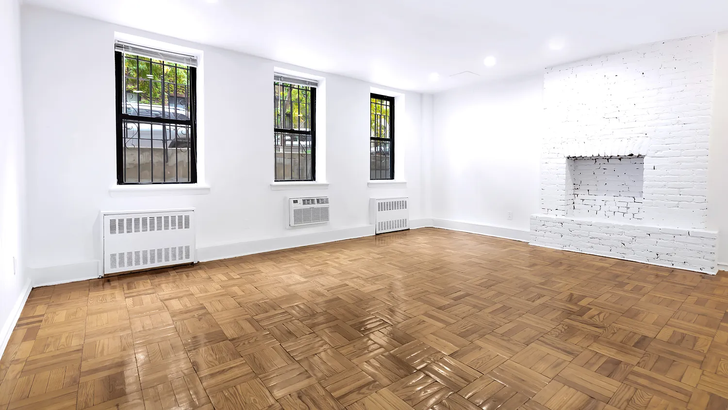 250 West 15th Street — Photo 4