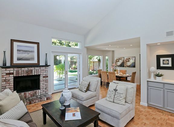 5th image of 215 Yarborough Ln