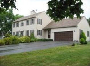 355 Kibbe Rd, East Longmeadow, MA 01028