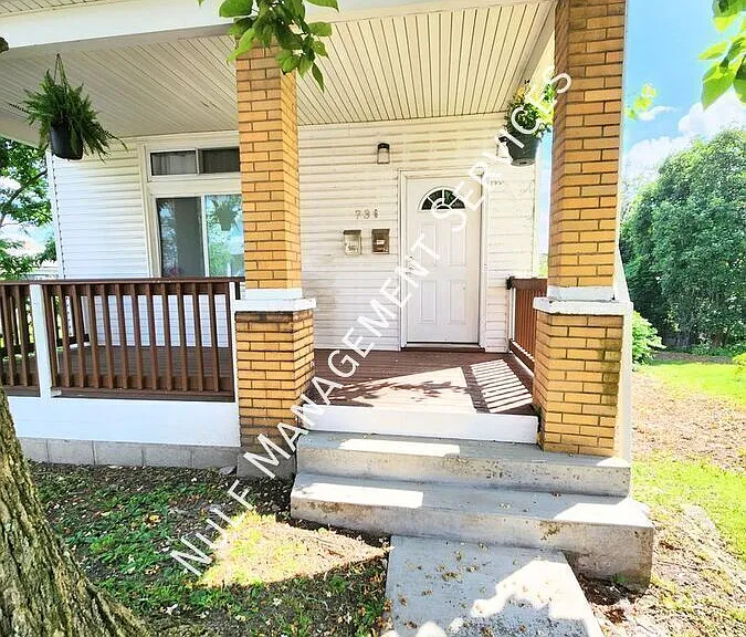 736 Clarissa St #2 — Photo 8