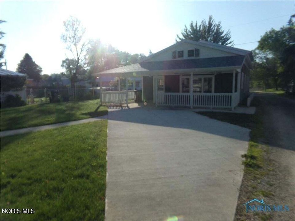 2nd image of 1017 Washington Ave