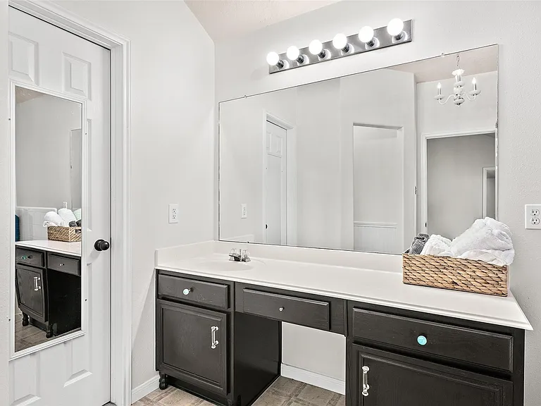21510 Forest Colony Dr — Photo 12