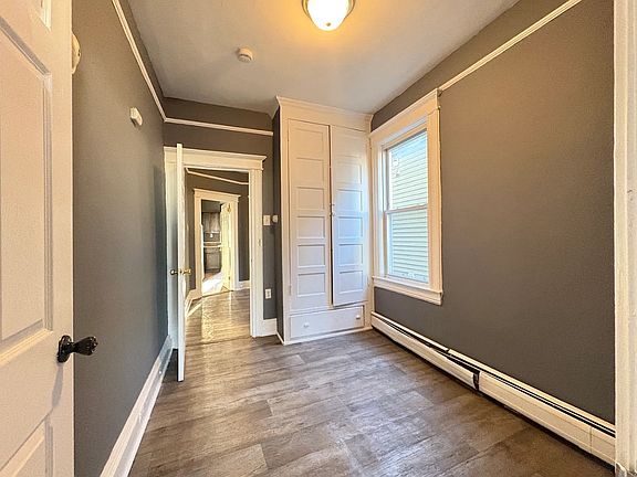 4th image of 163 Clendenny Ave #2R
