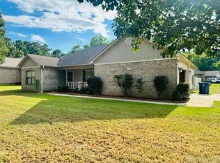 424 Nottingham Dr, Cabot, AR 72023