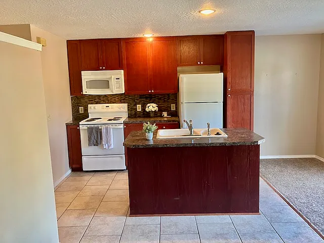 1719 SW 16th Ave #15 — Photo 2