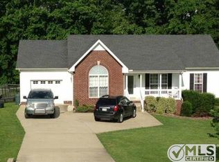 4011 Pheasant Dr, Greenbrier, TN 37073