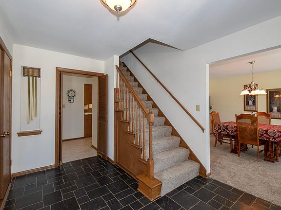 2nd image of 4735 Stratford Dr