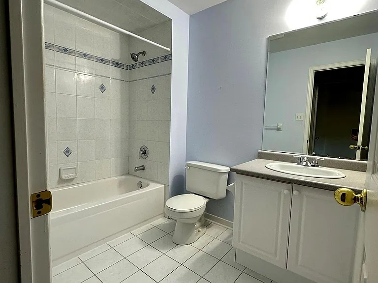 7 Bassett Ave — Photo 4