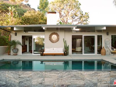 2102 Ridgemont Dr, Los Angeles, CA, 90046