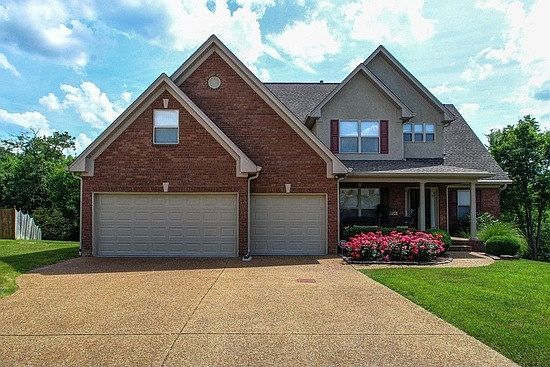 Beautiful home sits on the end of a cup-de-sac. Nestled in s