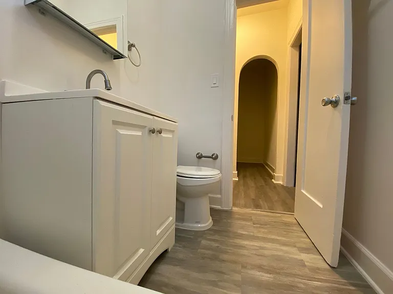 1623 N Mariposa — Photo 43