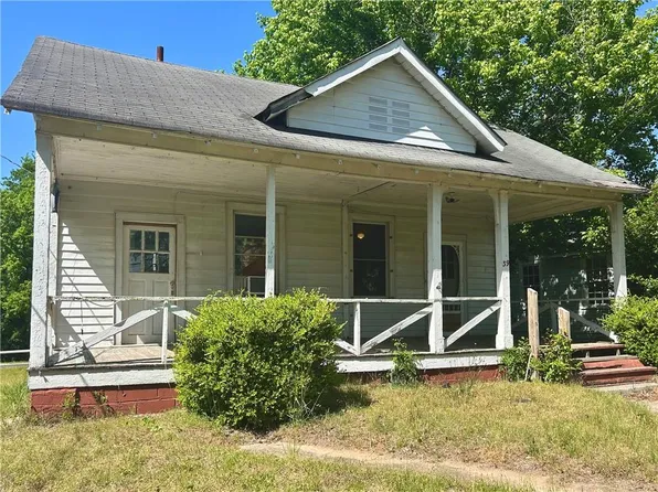 39 N Broad St, Porterdale, GA 30014
