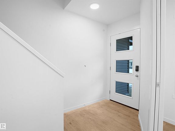 3rd image of 1209 Keswick Dr SW #2