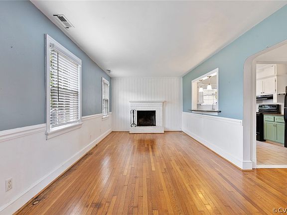 5th image of 411 Winnetka Ave