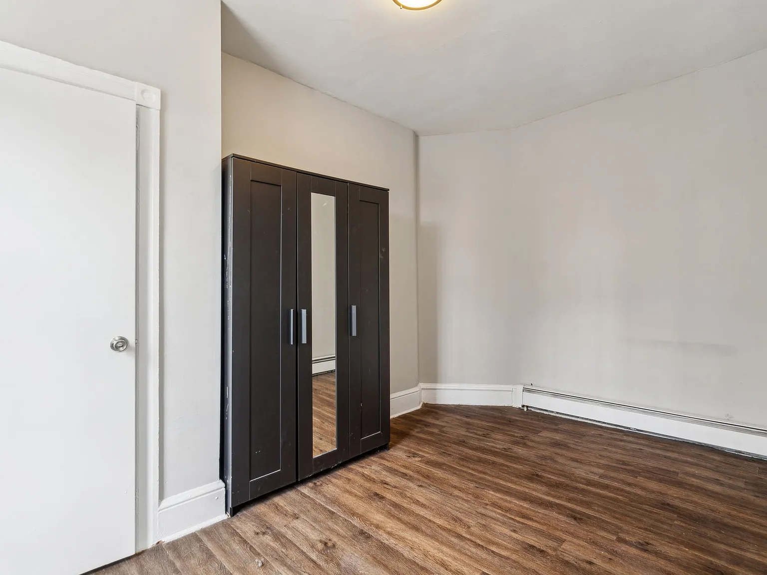 2 bed, 800 sqft, $1,490 — Photo 2