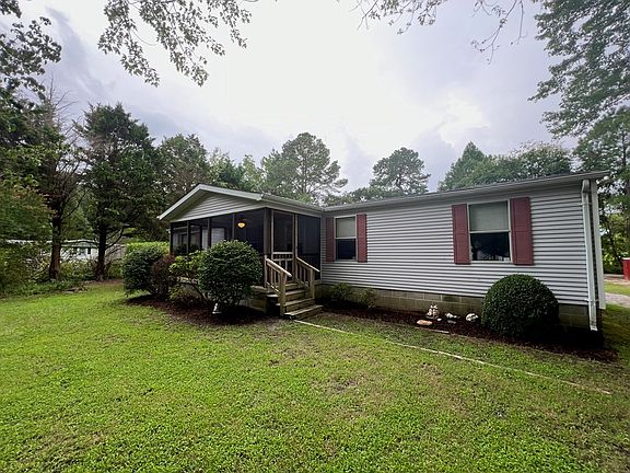 3rd image of 21340 Circle Dr