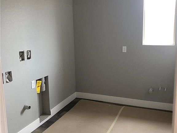 5th image of 2730 Renewal Ct