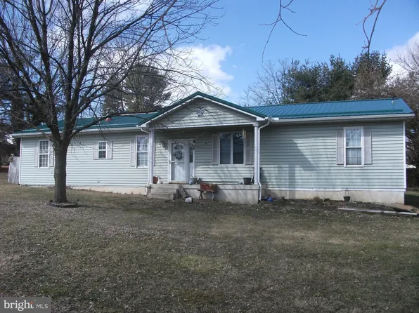 109 W Main St #A, Fayetteville, PA 17222