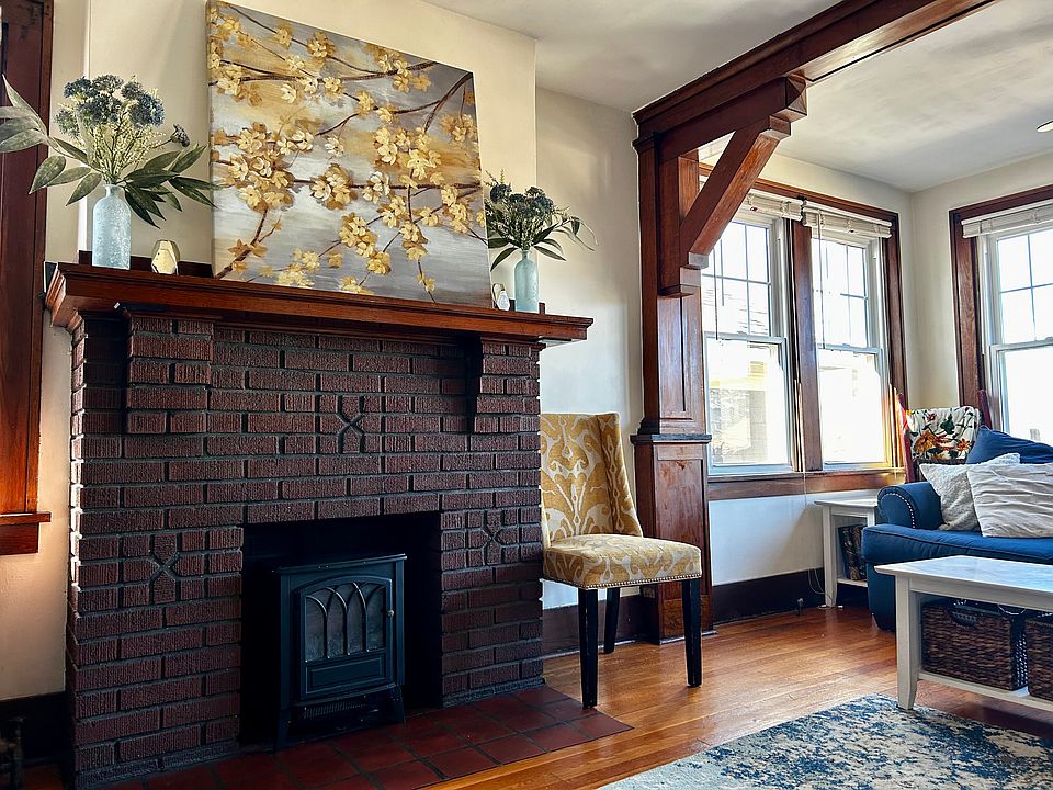 Decorative fireplace