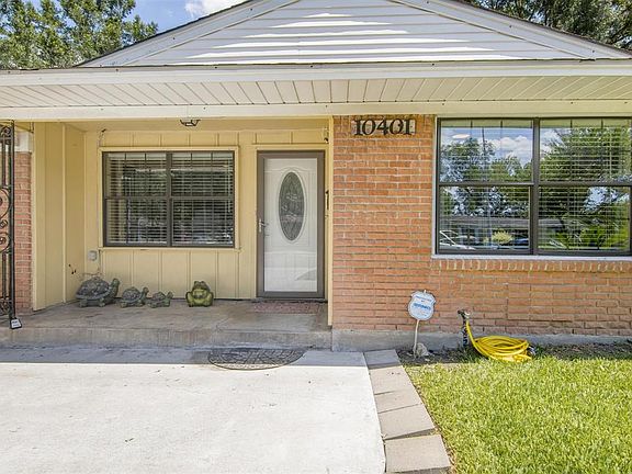 5th image of 10401 Aves St