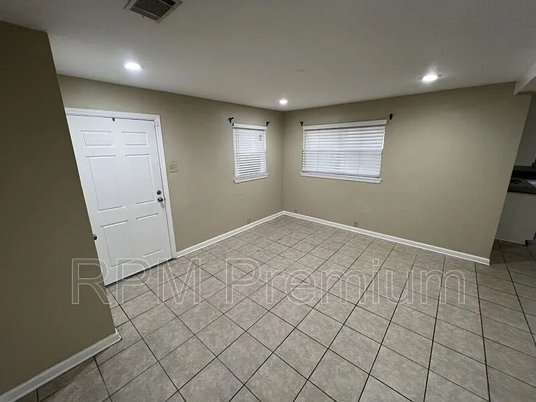 3280 Crestaire Dr — Photo 5