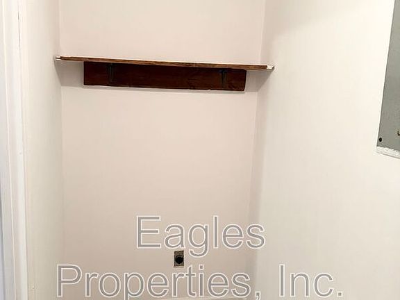 3rd image of 1400A N Clingman St