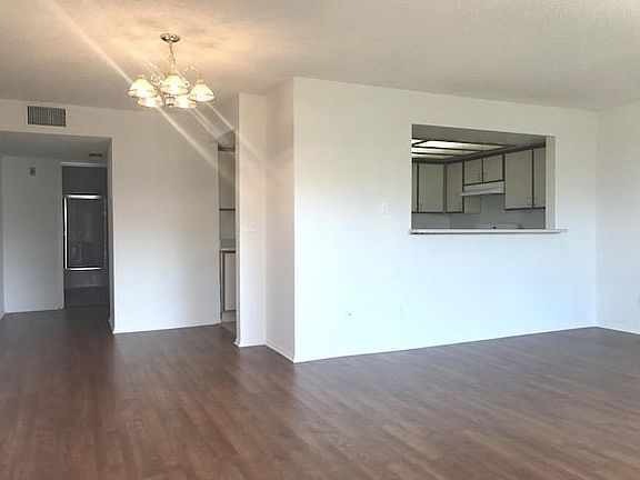 3rd image of 503 S Adams St APT 104