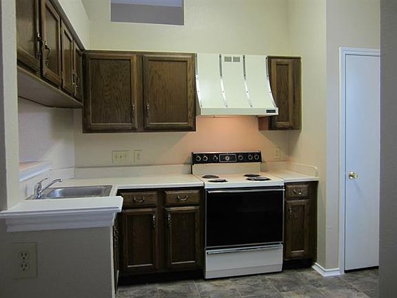 3rd image of 8017 Cornell Dr