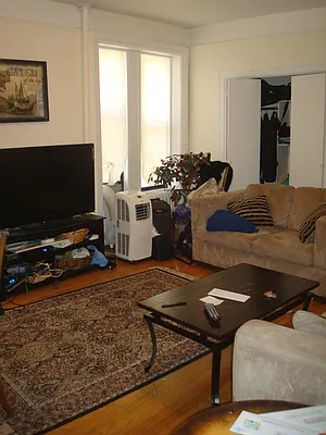 Rented by Metropolitan Equities | media 9