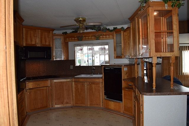 2nd image of 1220 Vienna Dr Space 705