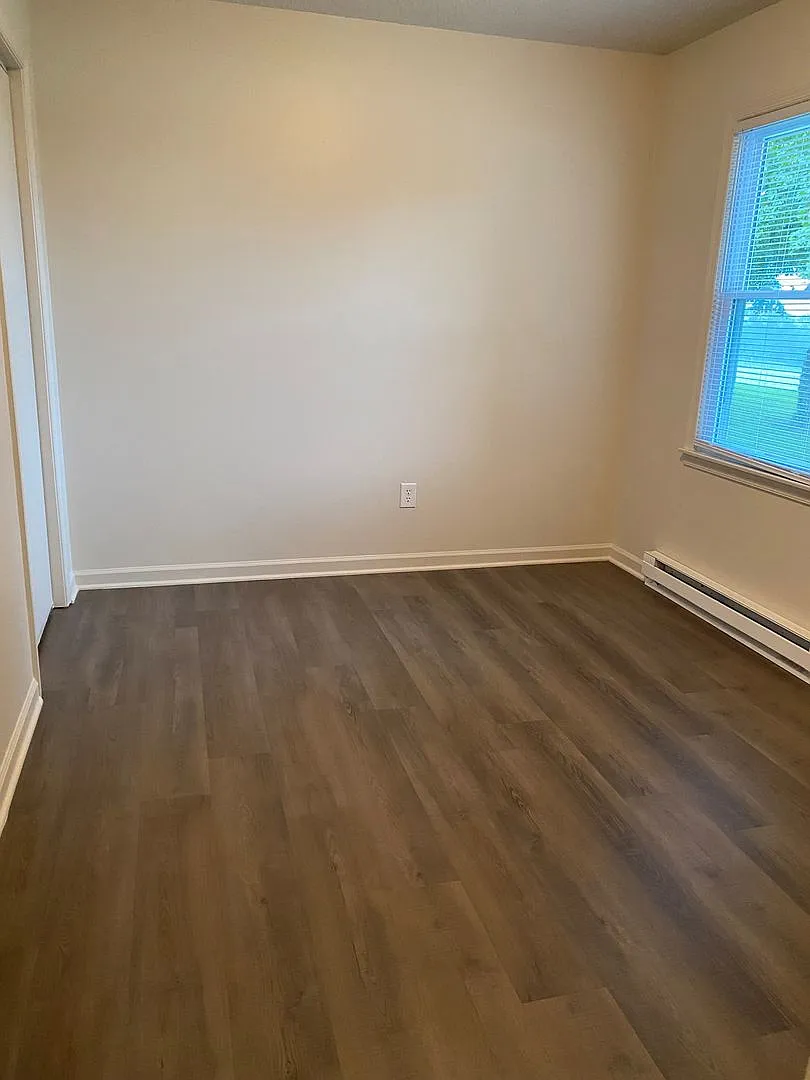 Nice Two Bedroom Apartment for Rent near BRCC — Photo 4