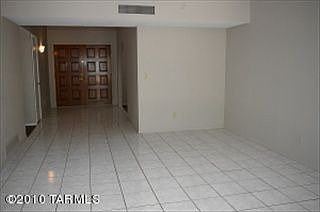 4th image of 1981 N Sarnoff Dr