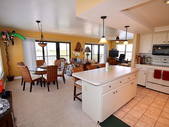 4th image of 1500 Overseas Hwy APT 401