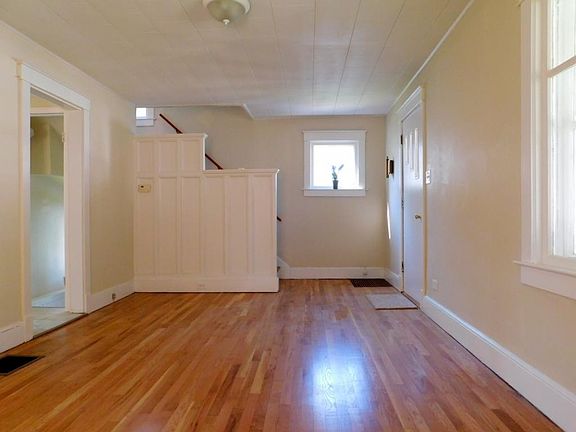3rd image of 91 Albert St