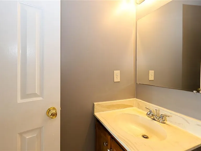 5461 Park Pl S — Photo 42