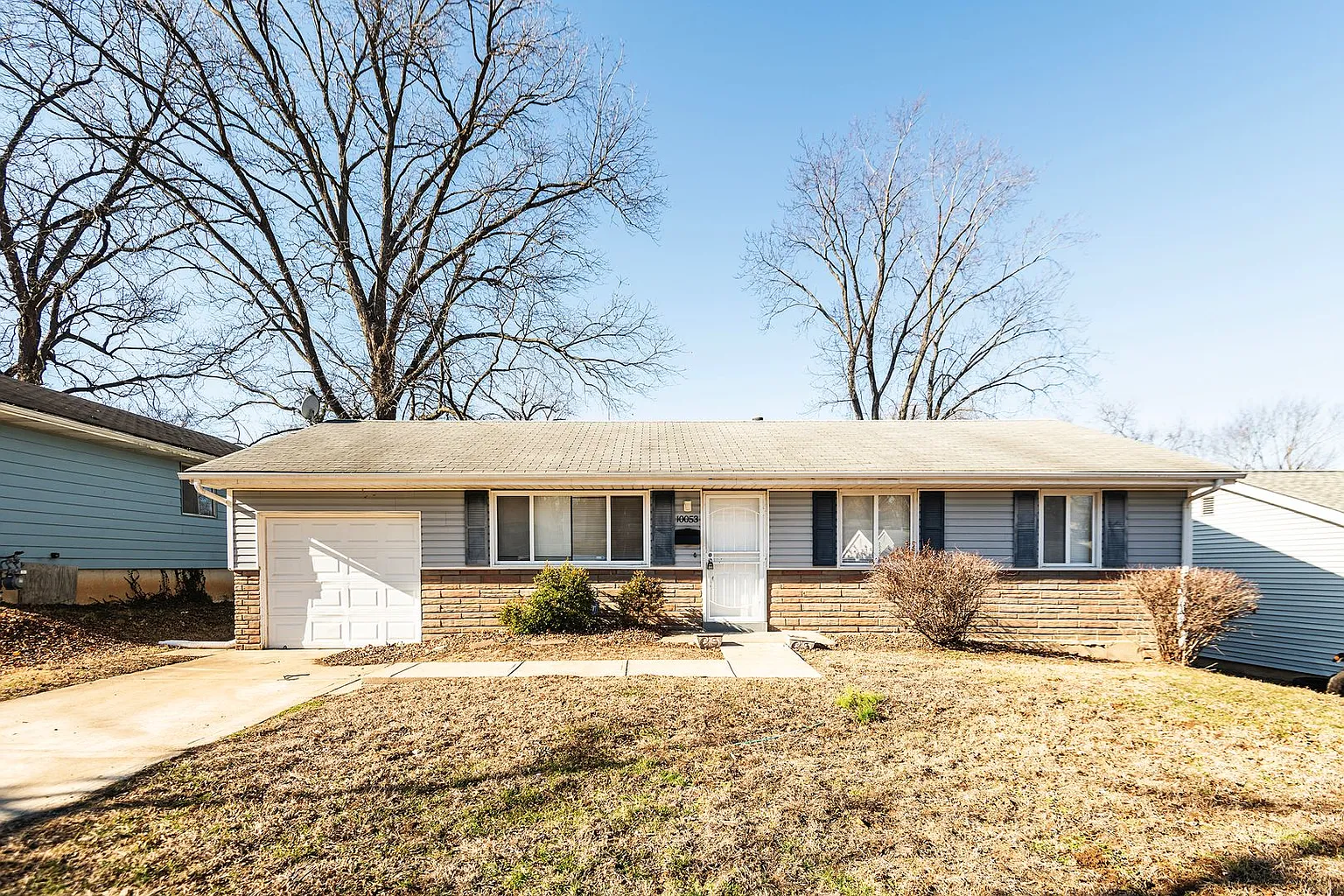 10053 Lilac Ave photo 1