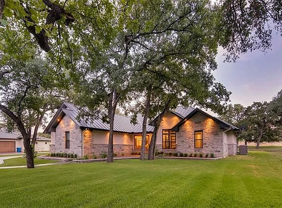 2nd image of 103 Bowers Cir